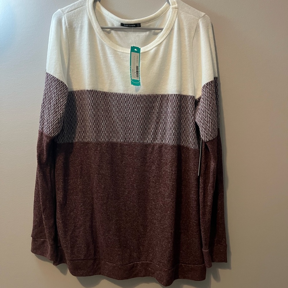 Pink Clover White Knit Top